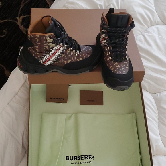 Hiking boot burberry - Picture 4 of 8